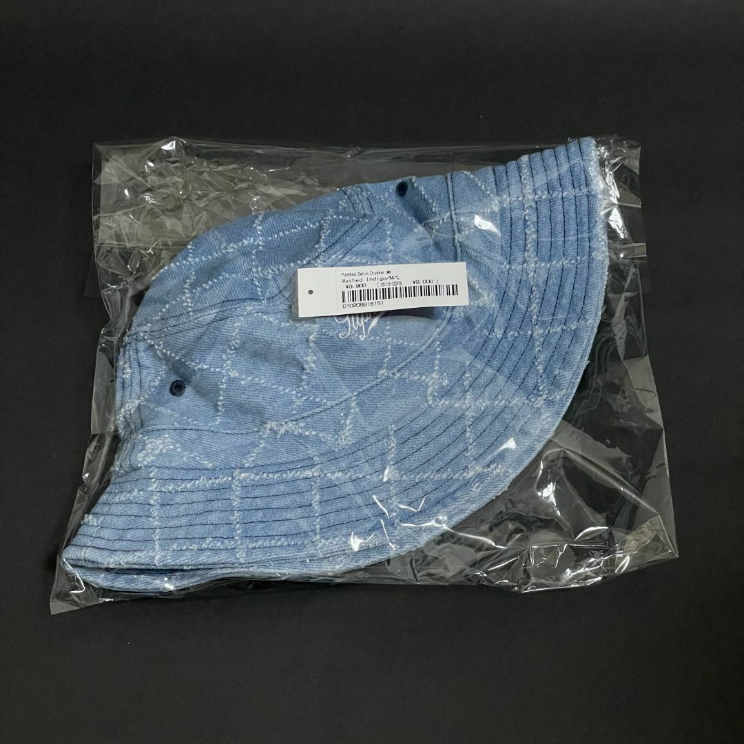 Supreme(シュプリーム)のM/L Supreme Punched Denim Crusher ハット 青 メンズの帽子(ハット)の商品写真