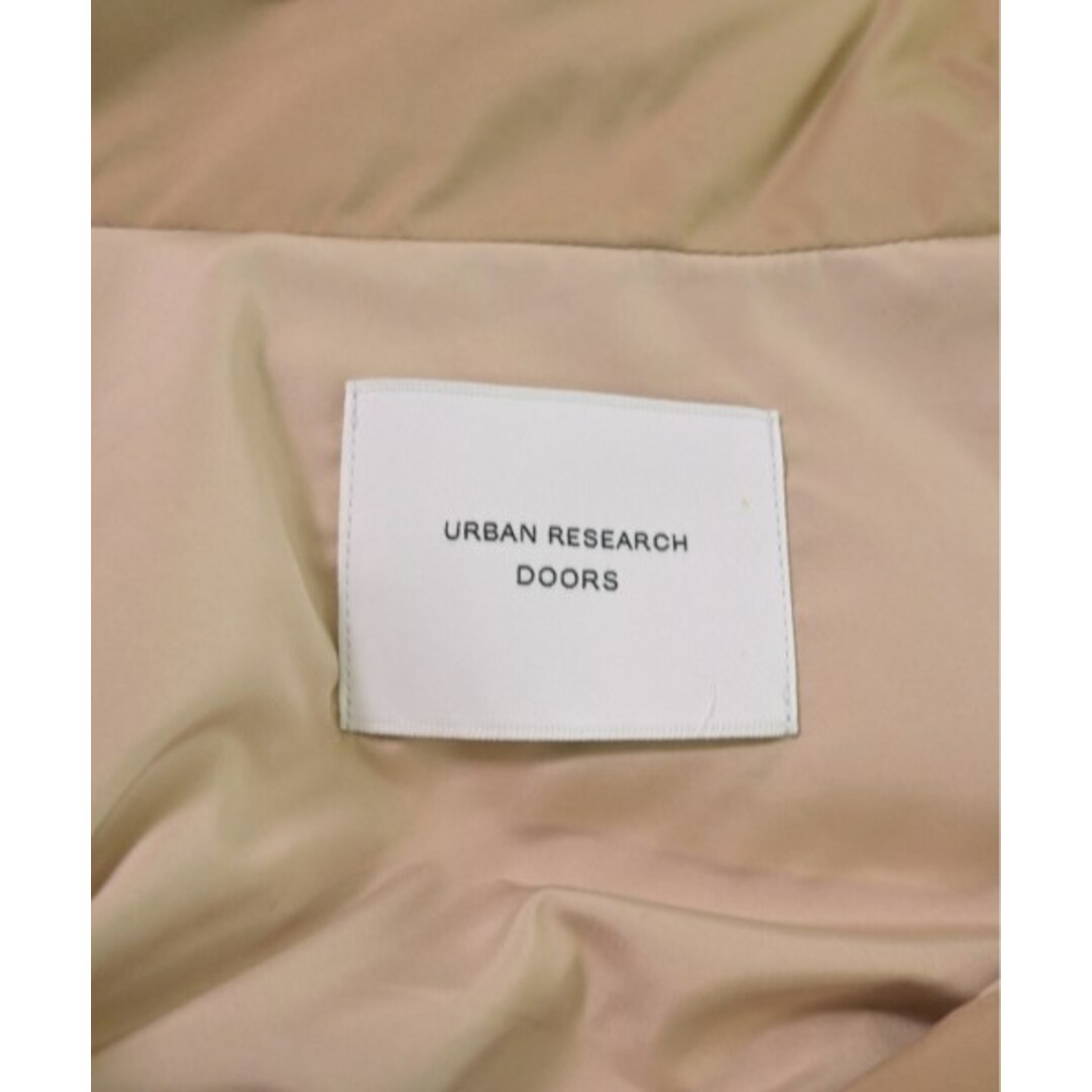 URBAN RESEARCH DOORS(アーバンリサーチドアーズ)のURBAN RESEARCH DOORS ダウンコート ONE ベージュ 【古着】【中古】 レディースのジャケット/アウター(ダウンコート)の商品写真