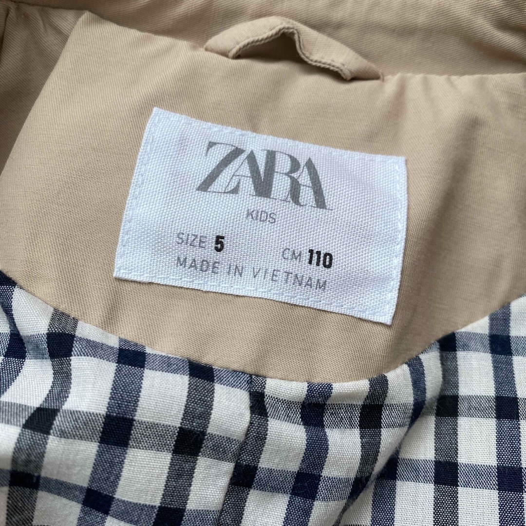 ZARA KIDS(ザラキッズ)のZARA kids トレンチコート キッズ/ベビー/マタニティのキッズ服女の子用(90cm~)(コート)の商品写真