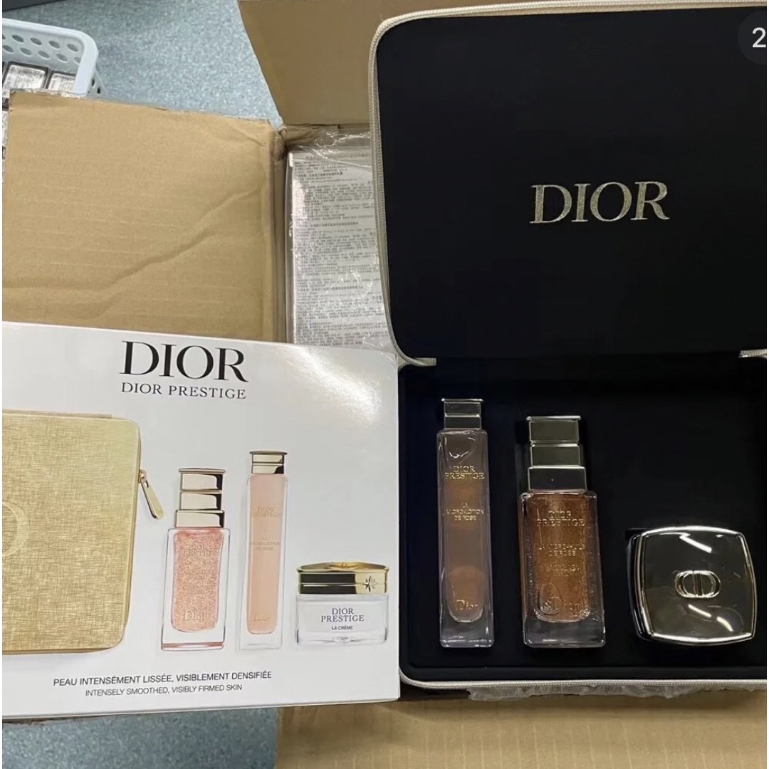 Dior(ディオール)のDIORプレステージ マイクロ　ユイル　ド　ローズ  コフレ コスメ/美容のスキンケア/基礎化粧品(その他)の商品写真