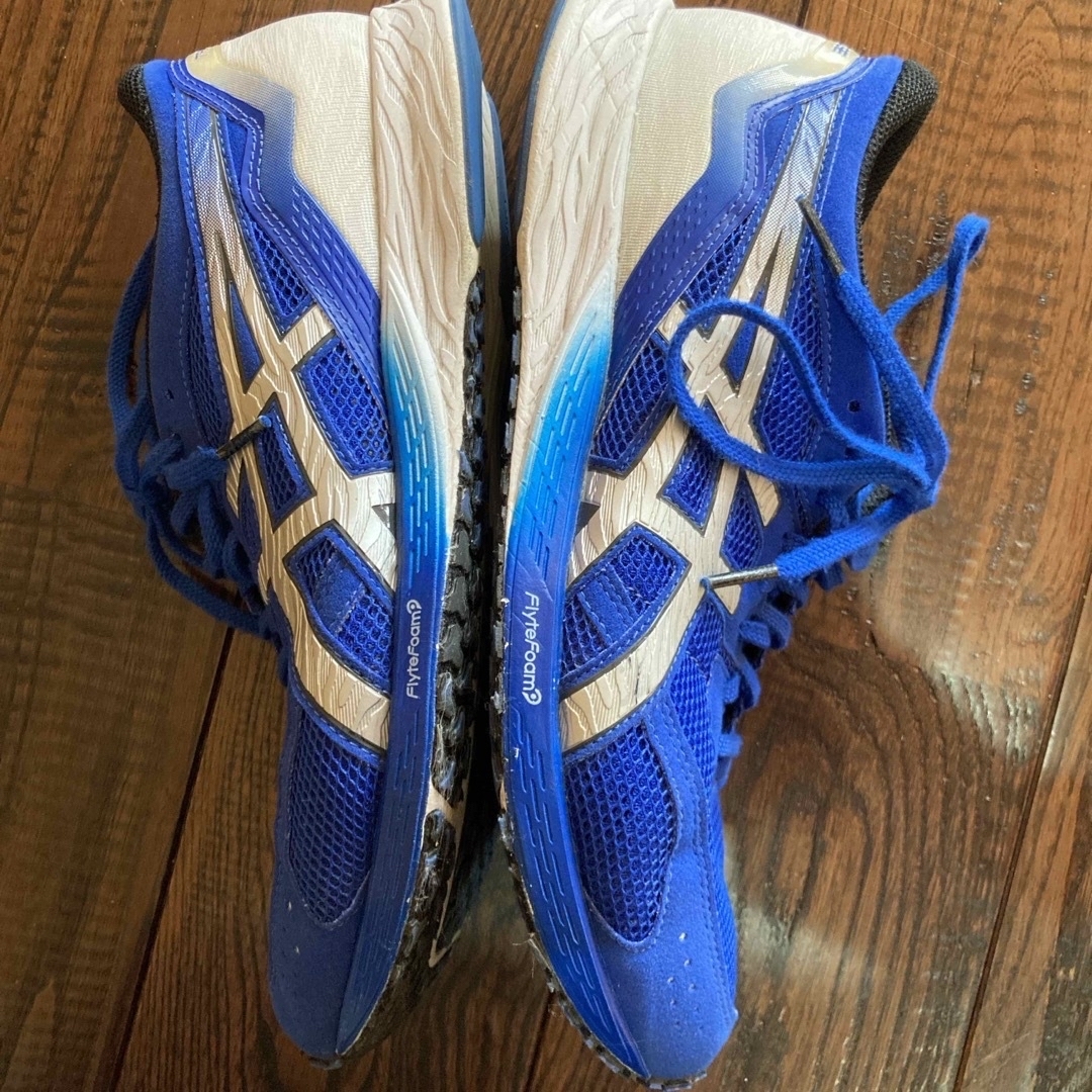 asics(アシックス)のターサーエッジ　➕　メタレーサー スポーツ/アウトドアのランニング(シューズ)の商品写真