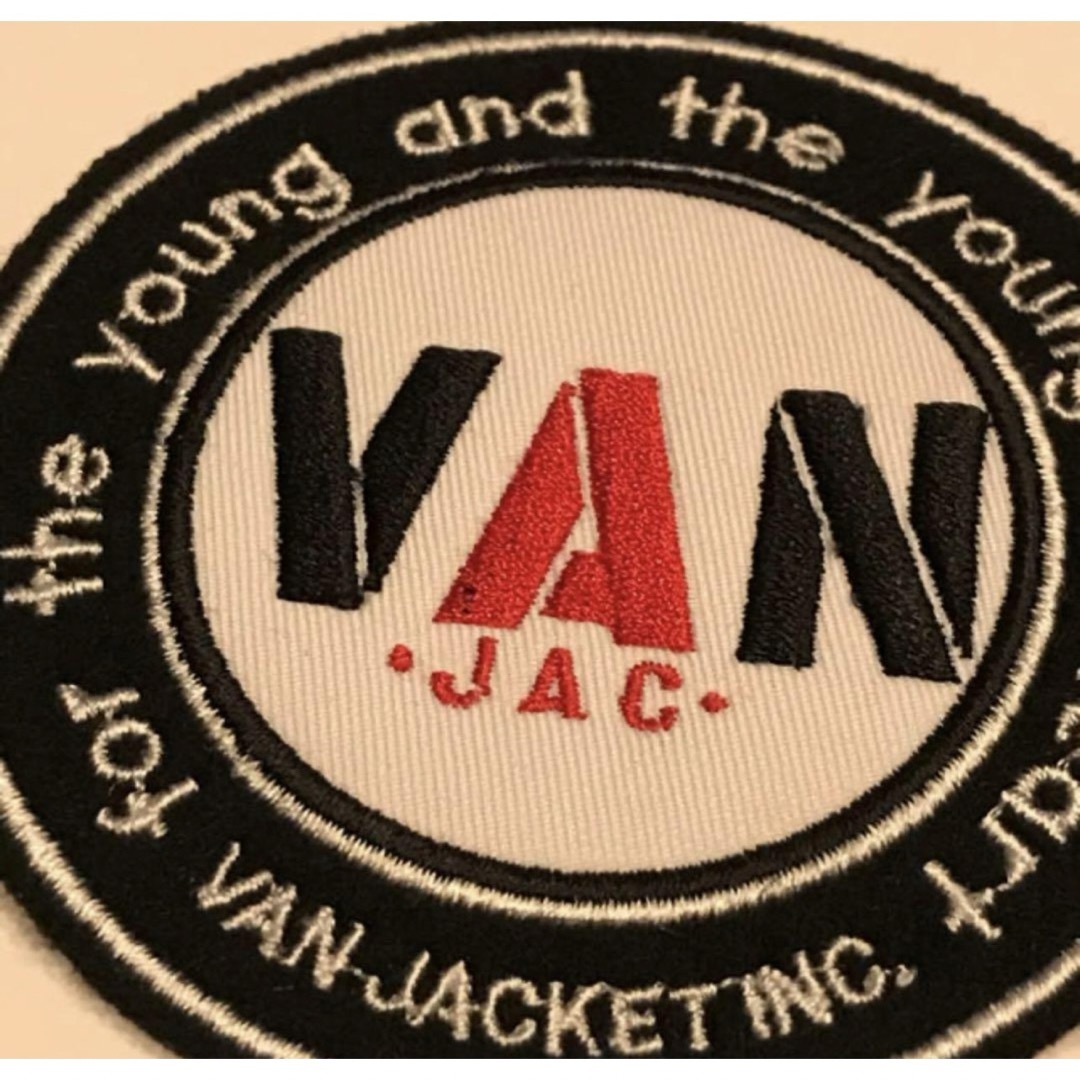 VAN Jacket(ヴァンヂャケット)の希少！人気の丸VAN刺繍ワッペン大変貴重です、8.5cmくらいです メンズのジャケット/アウター(スタジャン)の商品写真