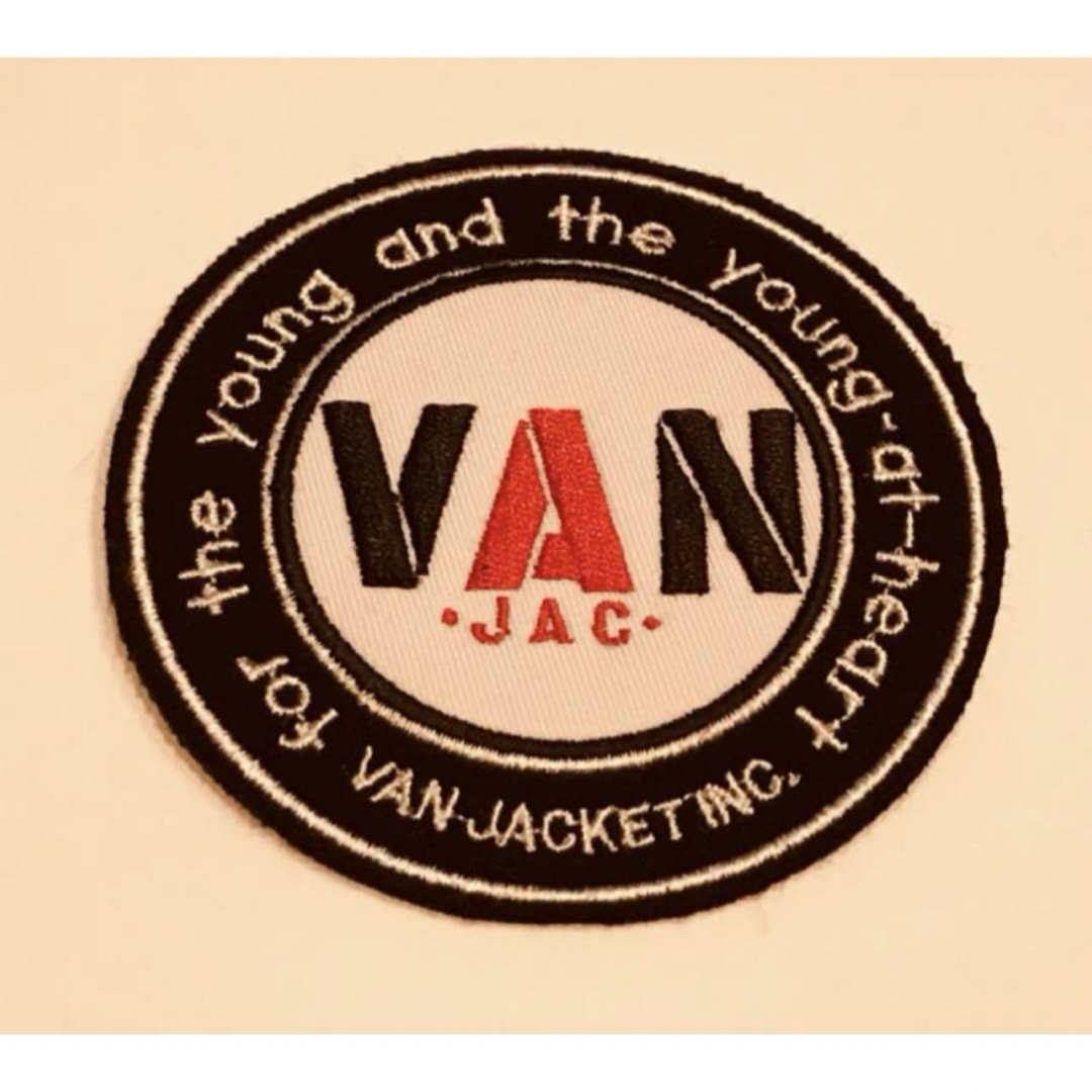 VAN Jacket(ヴァンヂャケット)の希少！人気の丸VAN刺繍ワッペン大変貴重です、8.5cmくらいです メンズのジャケット/アウター(スタジャン)の商品写真