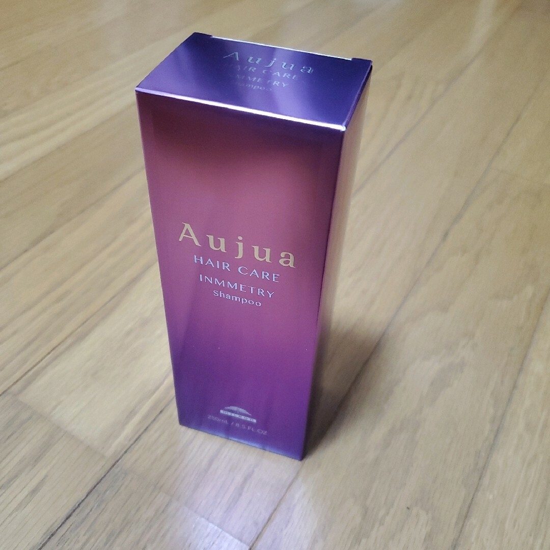 Aujua(オージュア)の【新品未使用】Aujua  オージュア インメトリィ シャンプー250ml コスメ/美容のヘアケア/スタイリング(シャンプー)の商品写真