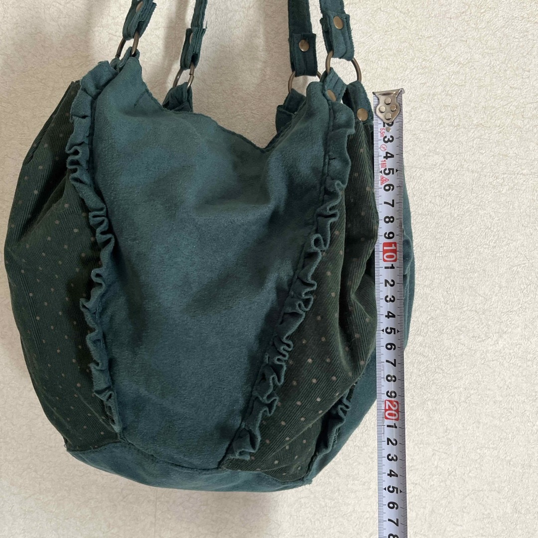 可愛い　緑のコロンとしたバック レディースのバッグ(トートバッグ)の商品写真