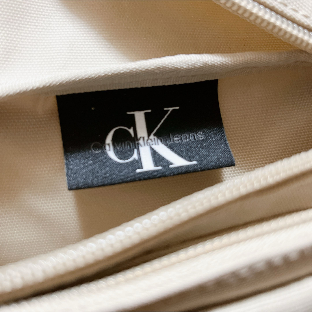 ck Calvin Klein(シーケーカルバンクライン)の【のんたん様専用】メンズ calvin klein jeansショルダーバッグ  メンズのバッグ(ショルダーバッグ)の商品写真