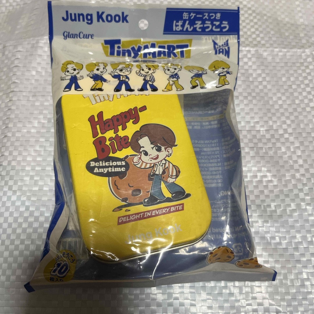 防弾少年団(BTS)(ボウダンショウネンダン)のTinyTAN jungkook 缶ケース付き　絆創膏 エンタメ/ホビーのおもちゃ/ぬいぐるみ(キャラクターグッズ)の商品写真