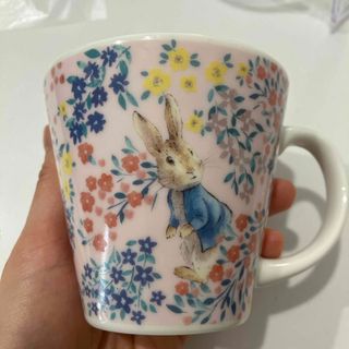 ピーターラビット(PETER RABBIT（TM）)のピーターラビット　マグカップ(グラス/カップ)