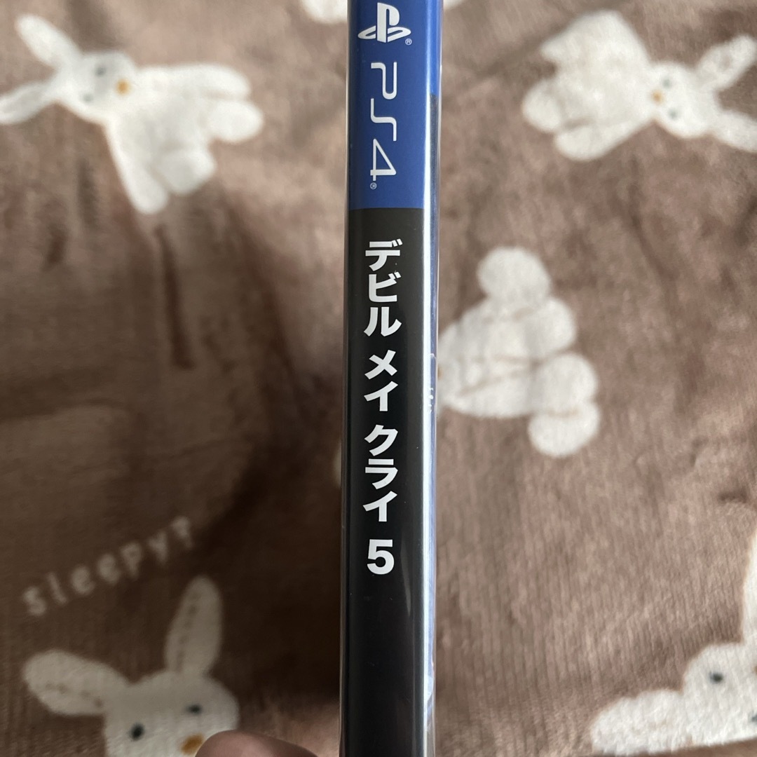 PlayStation4(プレイステーション4)のデビル メイ クライ 5 エンタメ/ホビーのゲームソフト/ゲーム機本体(家庭用ゲームソフト)の商品写真