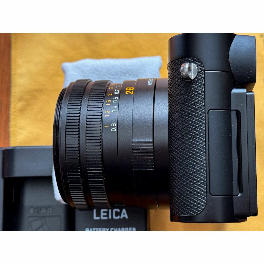 LEICA(ライカ)の【新同品】ライカ　Q3　LEICA スマホ/家電/カメラのカメラ(コンパクトデジタルカメラ)の商品写真