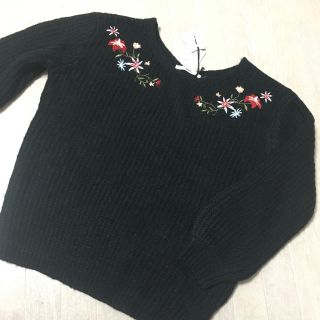 グレイル(GRL)のGRL★新品★刺繍ニット(ニット/セーター)