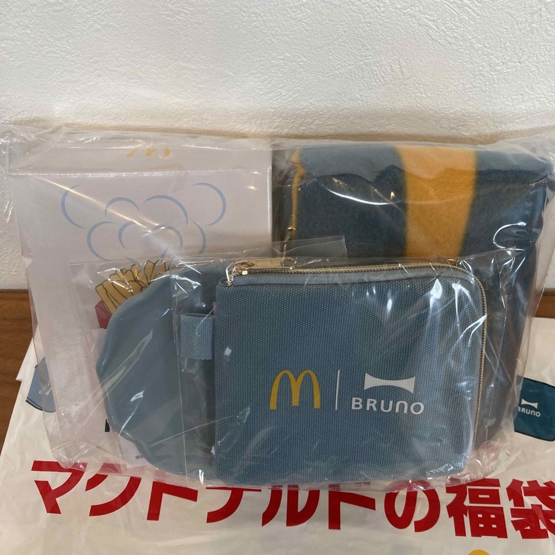 マクドナルドの福袋　2024  エンタメ/ホビーのコレクション(ノベルティグッズ)の商品写真