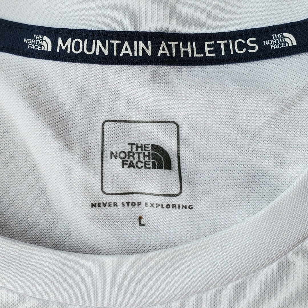 THE NORTH FACE(ザノースフェイス)の【送料無料】ノースフェイス Tシャツ 白 メンズ L メンズのトップス(Tシャツ/カットソー(半袖/袖なし))の商品写真