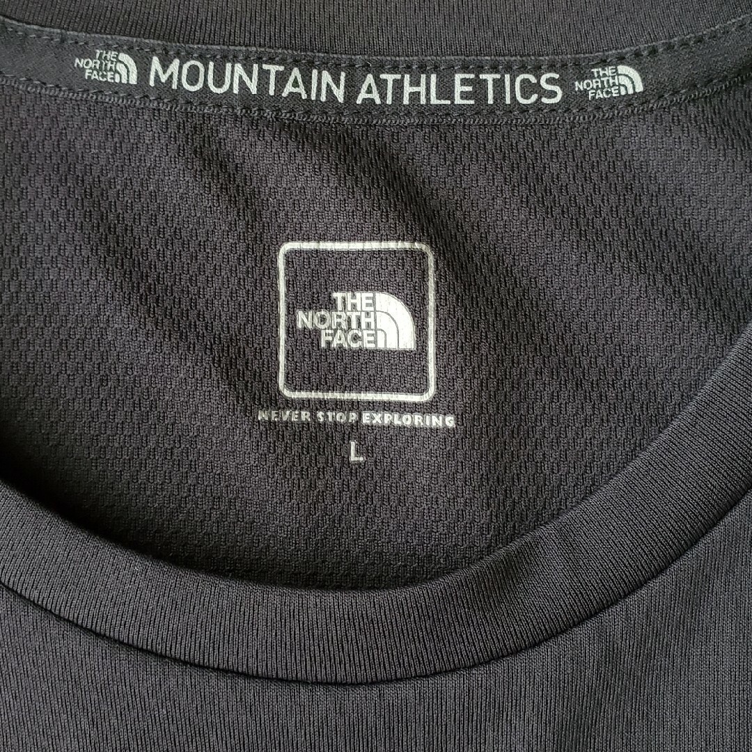 THE NORTH FACE(ザノースフェイス)の【送料無料】ノースフェイス Tシャツ 黒 メンズ L メンズのトップス(Tシャツ/カットソー(半袖/袖なし))の商品写真