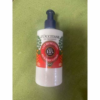 ロクシタン(L'OCCITANE)のロクシタン　ルミナスパウダーシアボディローション250ML(ボディローション/ミルク)