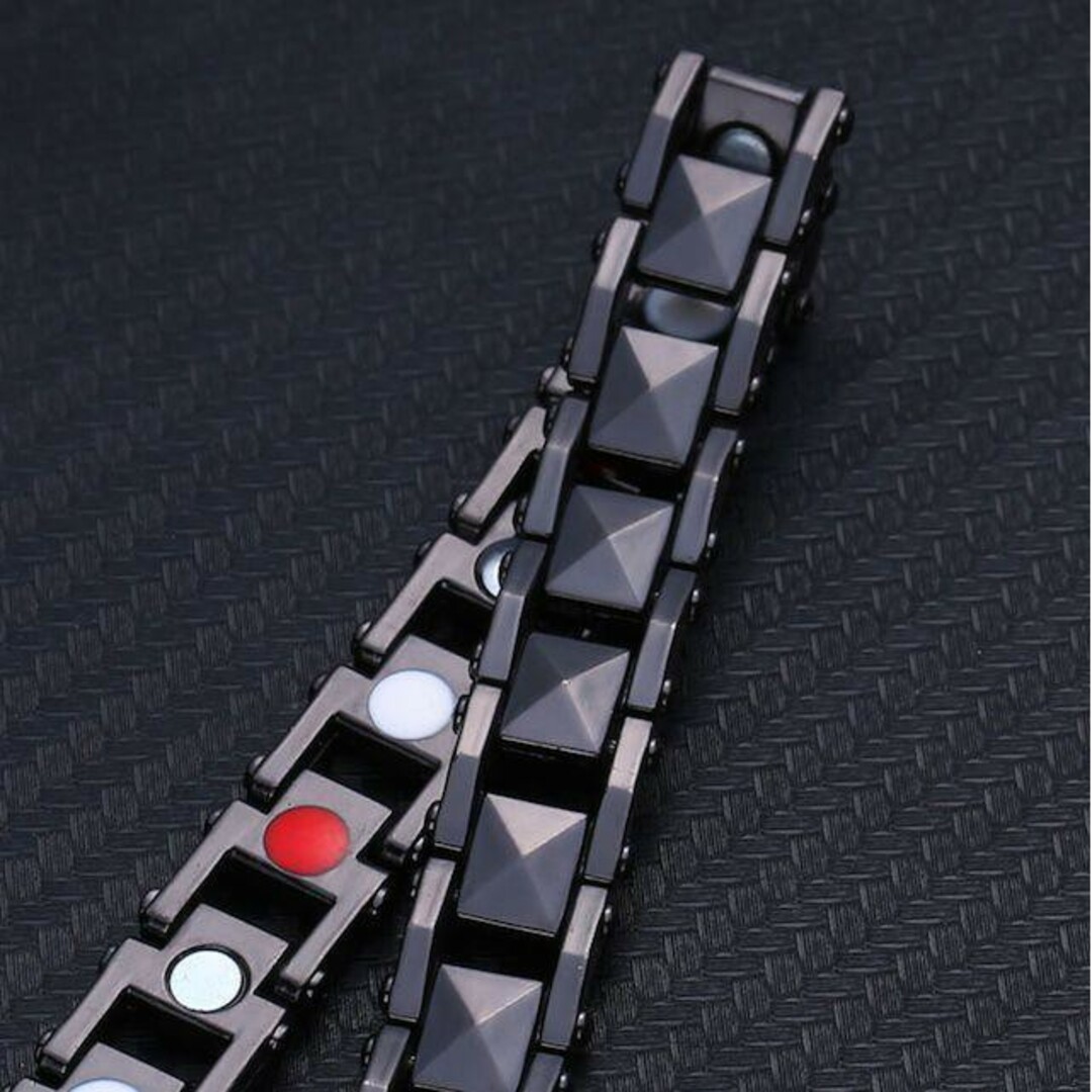 新品 ゲルマニウム 磁気 スタッズ 新品 ゲルマニウム 磁気 スブレスレット 黒 レディースのアクセサリー(ブレスレット/バングル)の商品写真