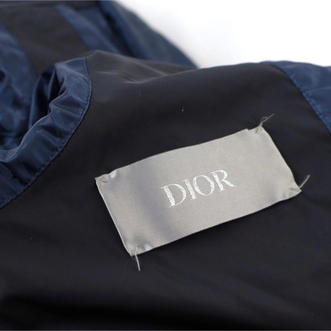 Christian Dior(クリスチャンディオール)の希少未使用級　ディオール オブリーク ダウンジャケット　ベスト 46 ネイビー メンズのジャケット/アウター(ダウンジャケット)の商品写真