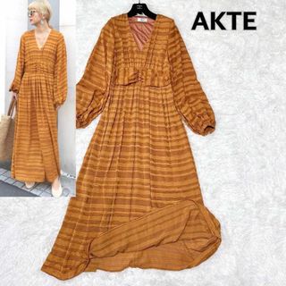 アクテ(AKTE)のAKTE アクテ　ボリュームスリーブジャガードロングワンピース　長袖(ロングワンピース/マキシワンピース)