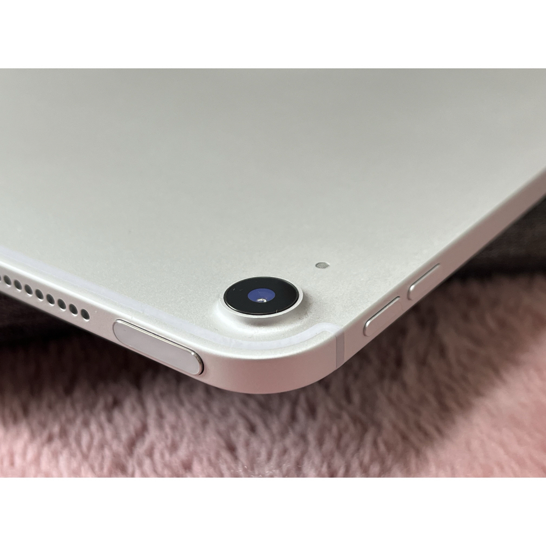 Apple(アップル)のiPad Air4 セルラー 64GB シルバー 通信キャリアdocomo スマホ/家電/カメラのPC/タブレット(タブレット)の商品写真