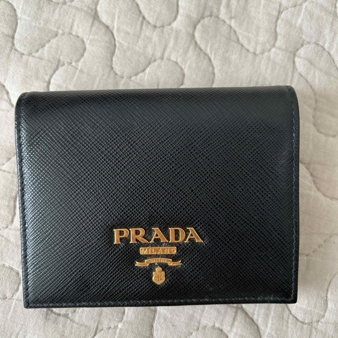 ファッション小物PRADA 二つ折り財布