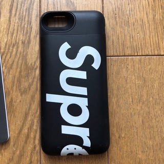 supreme iPhoneケース+モバイルバッテリーsupreme携帯ケース
