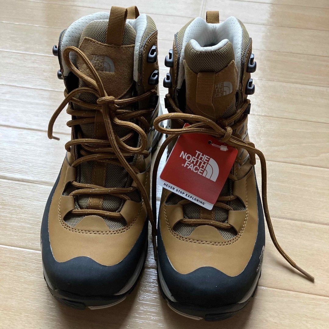 THE NORTH FACE(ザノースフェイス)の[THE NORTH FACE] トレッキングシューズ　未使用品 スポーツ/アウトドアのアウトドア(登山用品)の商品写真