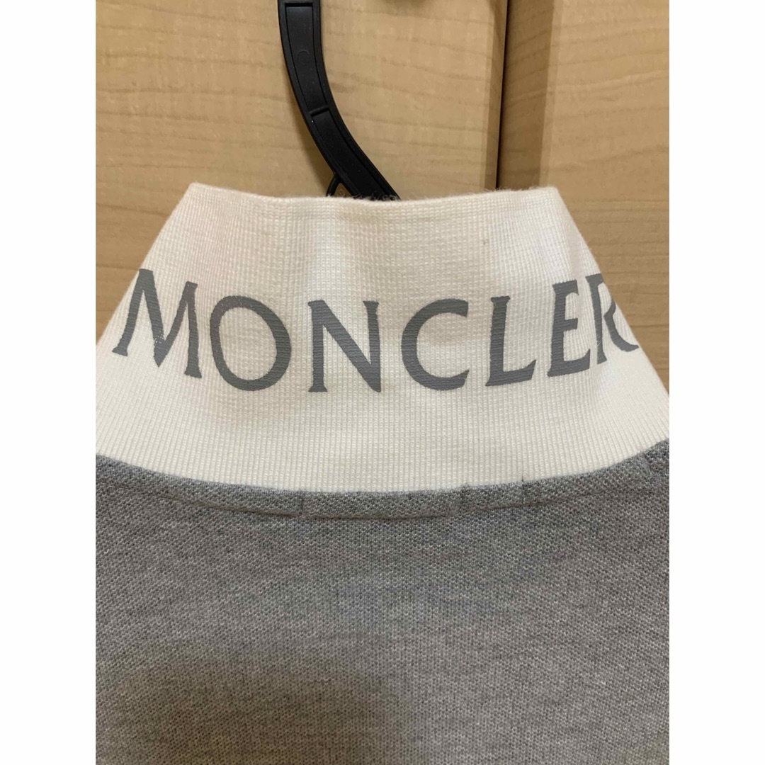 値下げします【ほぼ未使用国内正規品※代理店タグ付】MONCLERポロシャツ