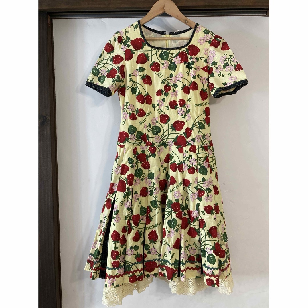 BETTY'S BLUE - 専用 べティーズブルーコレクション ワンピース BETTY'S BLUE - 専用 べティーズブルーコレクション ワンピース