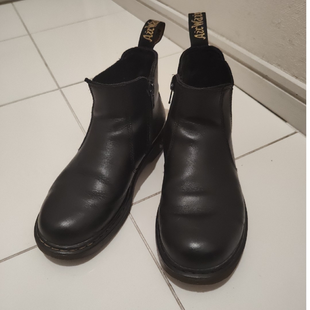 Dr.Martens(ドクターマーチン)のドクターマーチン・2976チェルシーブーツ・ジュニアサイズ2(21.0cm) キッズ/ベビー/マタニティのキッズ靴/シューズ(15cm~)(ブーツ)の商品写真