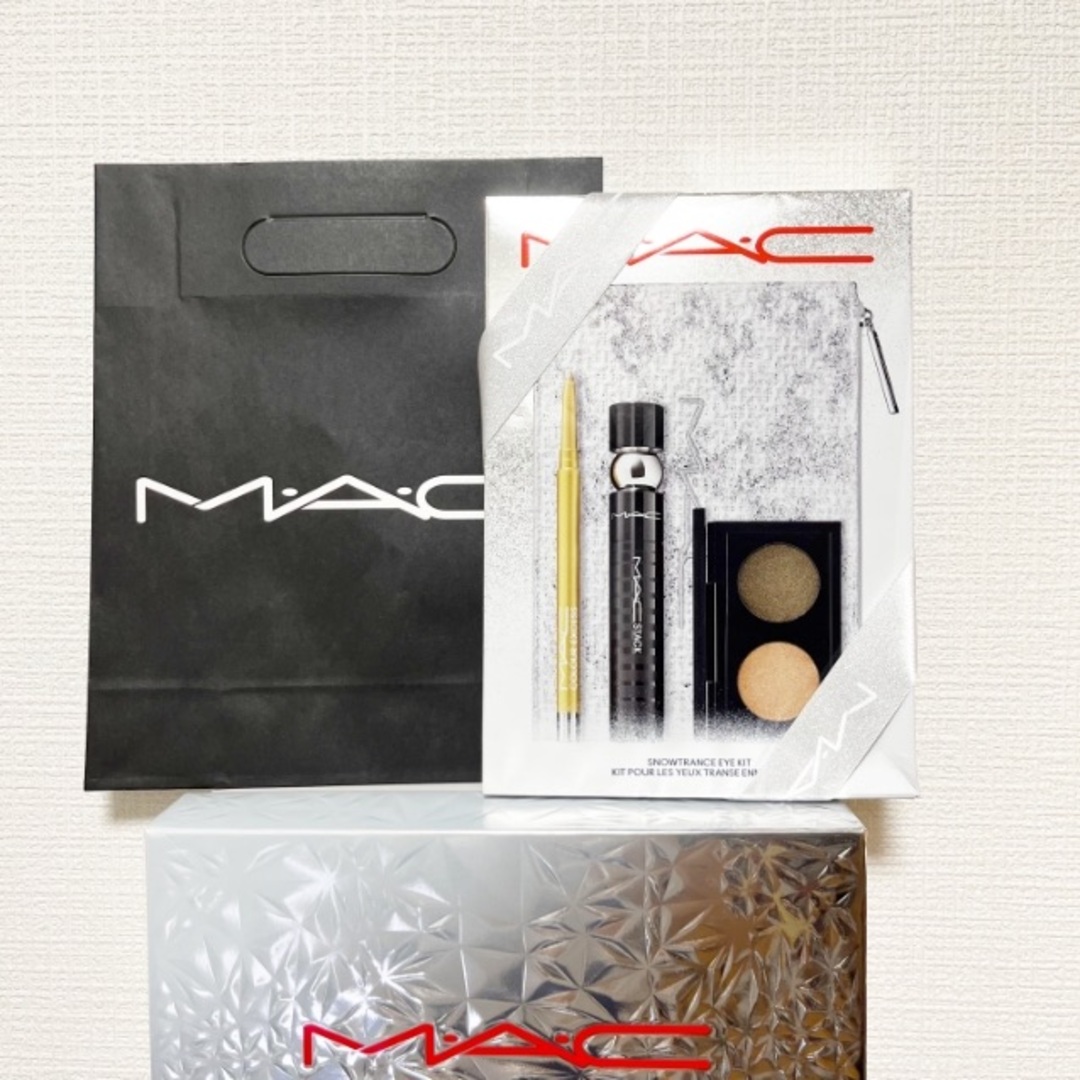 MAC - 新品☆MACマック☆ホリデーコレクションアイキット2023 ポーチ付 