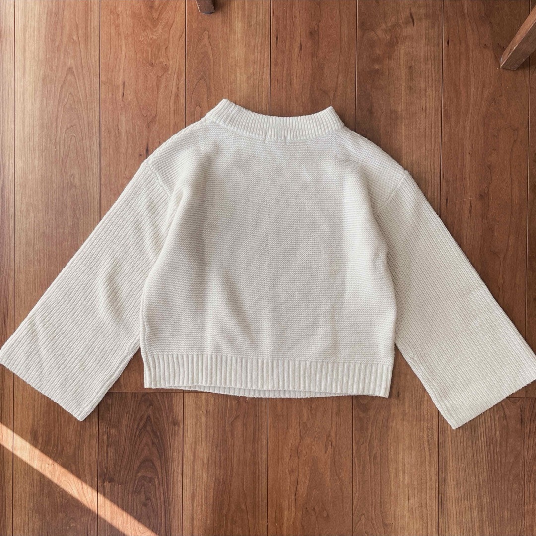 GU(ジーユー)のGUジーユー　ケーブルセーター ニット 長袖　白ホワイト レディースのトップス(ニット/セーター)の商品写真