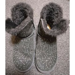 UGG スワロフスキー 22cm(ブーツ)