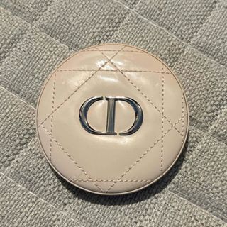 ディオール(Dior)のディオールスキンフォーエヴァー　クチュールルミナイザー001(フェイスパウダー)