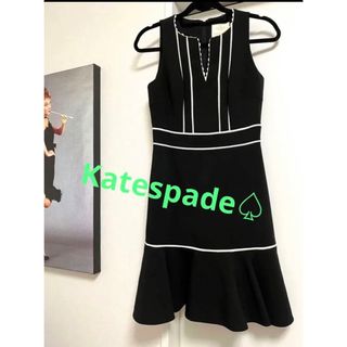 ケイトスペードニューヨーク(kate spade new york)の送料込み‼️♠︎katespade♠︎モノトーンフリルワンピース(ミニワンピース)