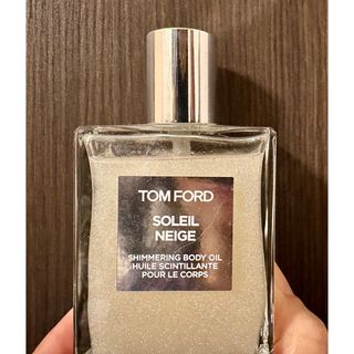 トムフォード(TOM FORD)のソレイユ　ネージュ　シマリング　ボディオイル(ボディオイル)