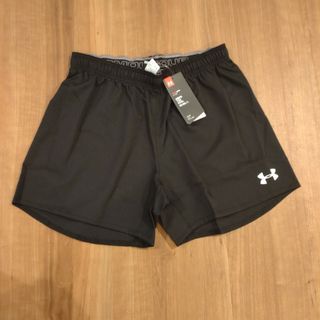 アンダーアーマー(UNDER ARMOUR)のアンダーアーマー　ショートパンツ　ハーフ　ヒートギア(トレーニング用品)