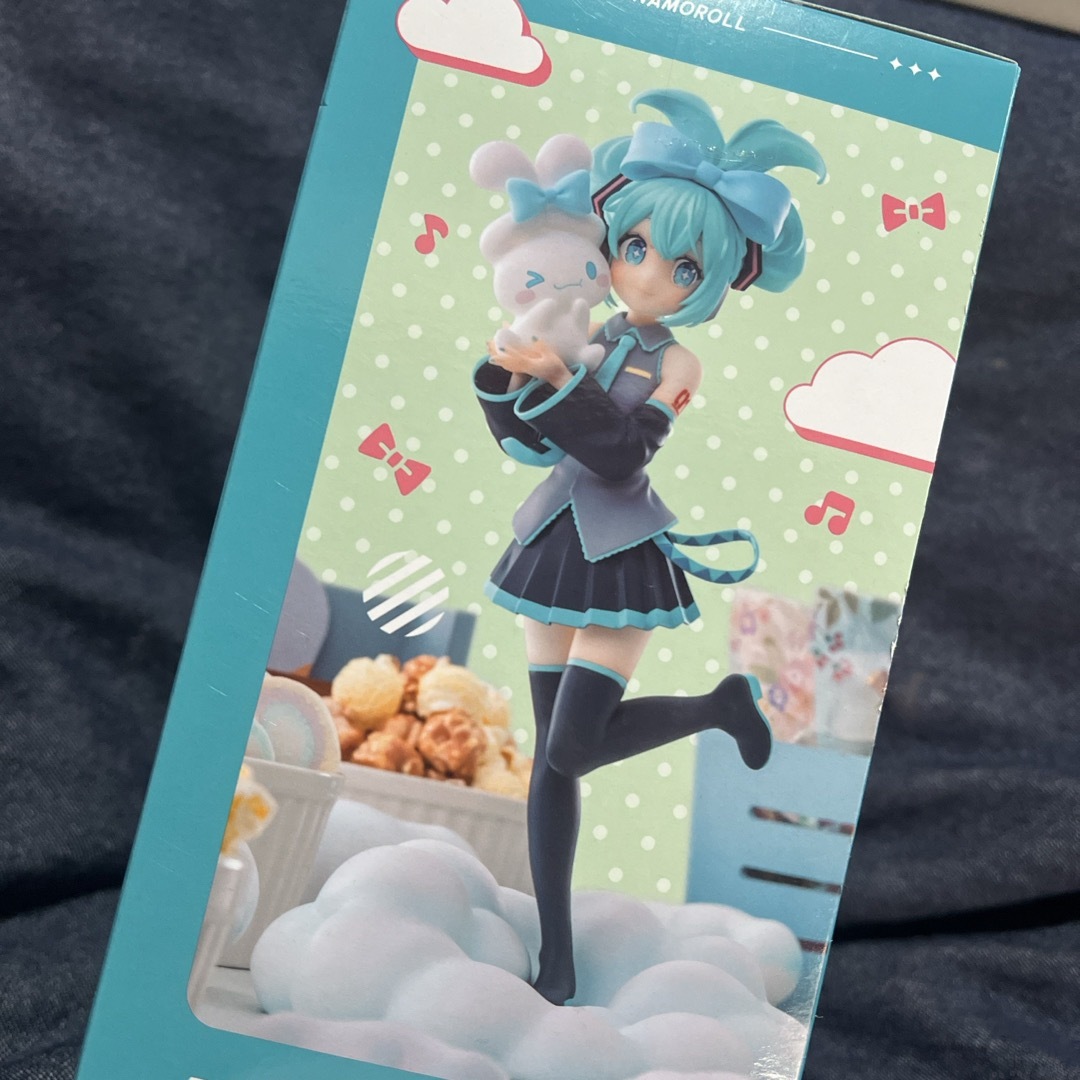 シナモロール(シナモロール)の新品未開封☆初音ミク×シナモロール☆フィギュア エンタメ/ホビーのフィギュア(アニメ/ゲーム)の商品写真