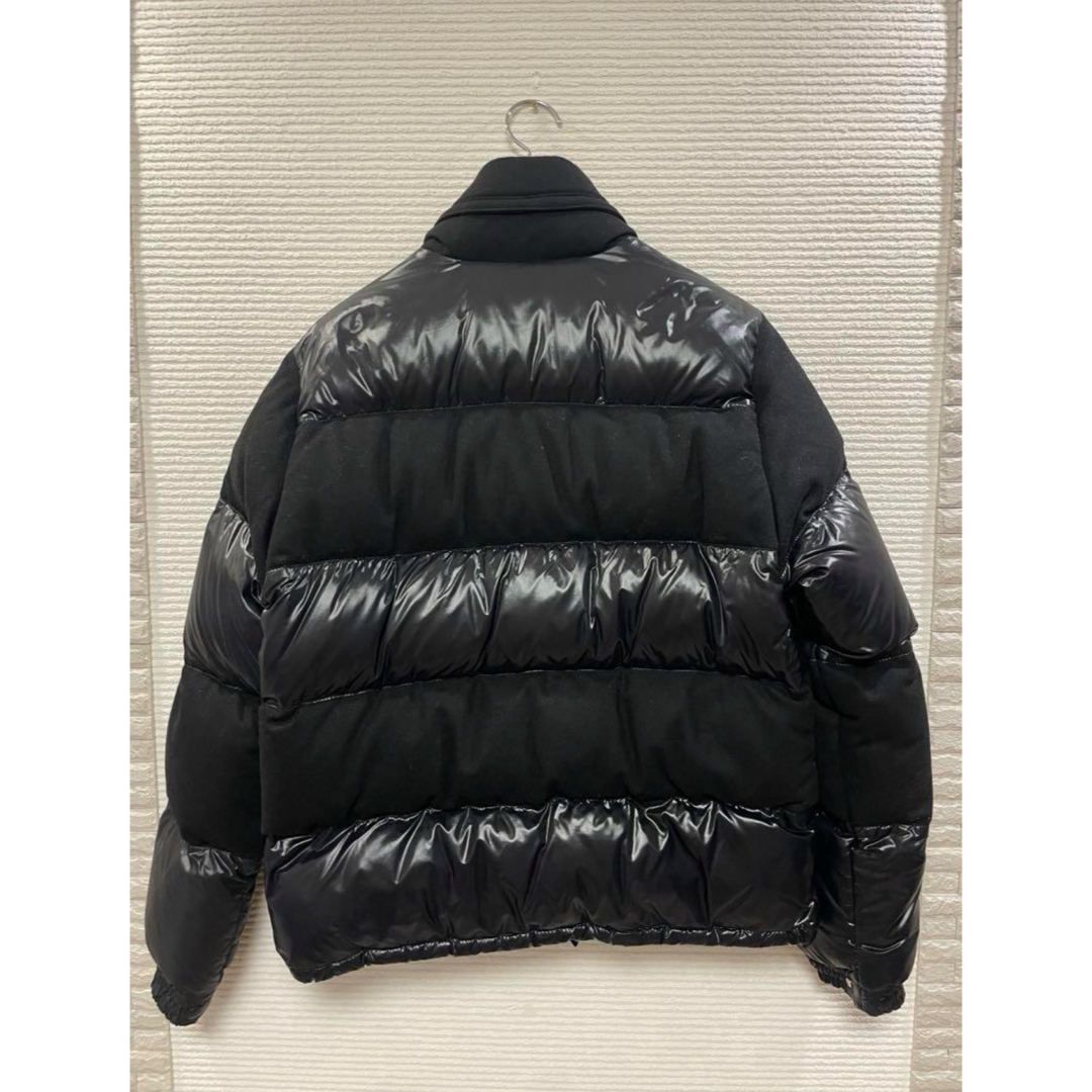 MONCLER(モンクレール)のモンクレール　エベレスト茶タグBEAMS別注ベリーユ　１サイズ メンズのジャケット/アウター(ダウンジャケット)の商品写真