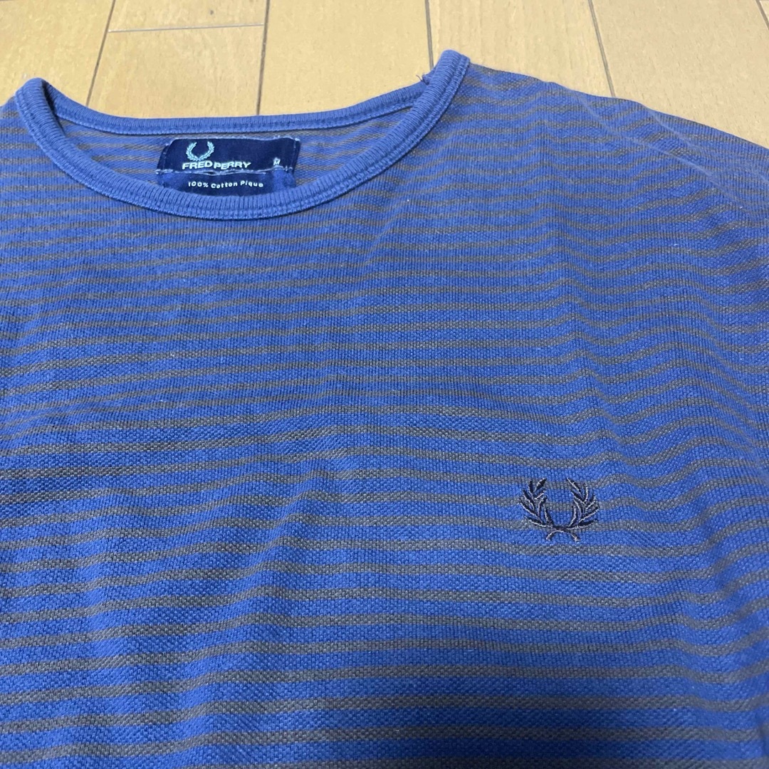 FRED PERRY(フレッドペリー)のフレッドペリー　ボーダー　M メンズのトップス(Tシャツ/カットソー(七分/長袖))の商品写真