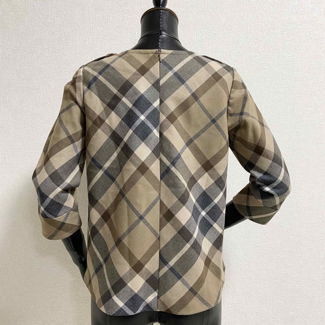 BURBERRY BLUE LABEL(バーバリーブルーレーベル)のご専用 BURBERRY ブルーレーベル チェック ウールプルオーバー 36 レディースのトップス(カットソー(長袖/七分))の商品写真