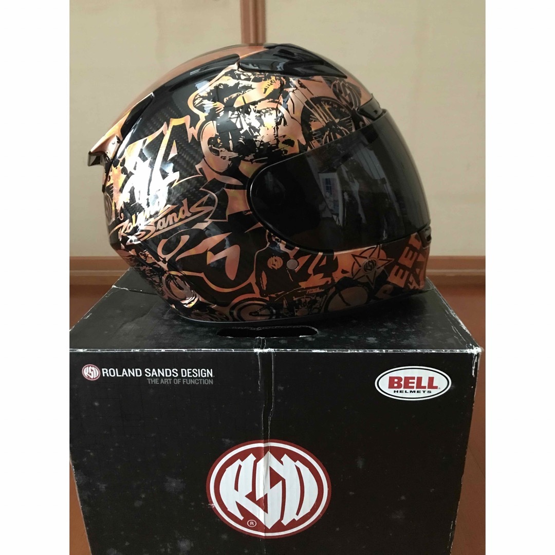 RSD SPEED FREAK CARBON BELL STARヘルメットサイズはMサイズ