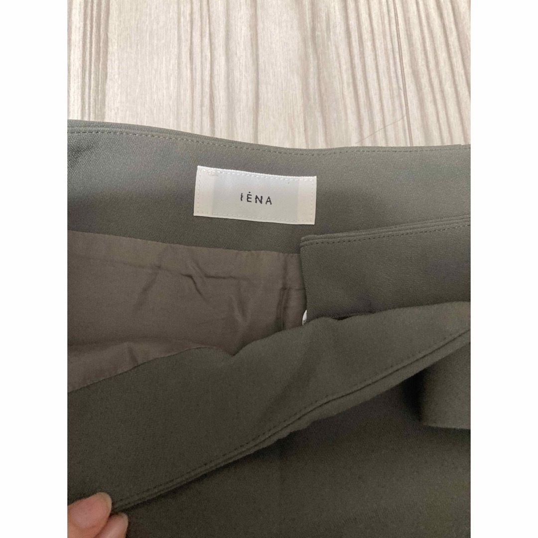 IENA(イエナ)のカーキ　IENAフレアスカート レディースのスカート(ひざ丈スカート)の商品写真