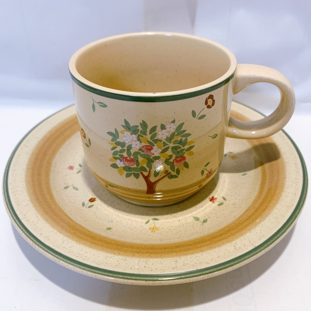 昭和レトロ カップ&ソーサー 5客セット まとめ売り 小花柄 昭和レトロ カップ&ソーサー 5客セット まとめ売り 小花柄