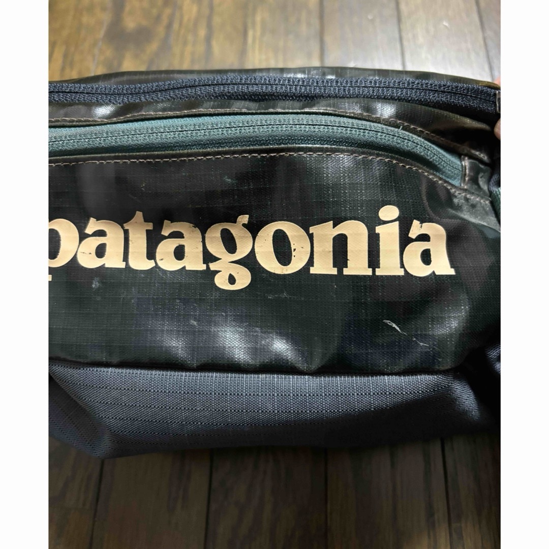 patagonia(パタゴニア)のパタゴニア　ウエストポーチ　ボディバッグ　ブラック　グリーン　ネイビー メンズのバッグ(ウエストポーチ)の商品写真