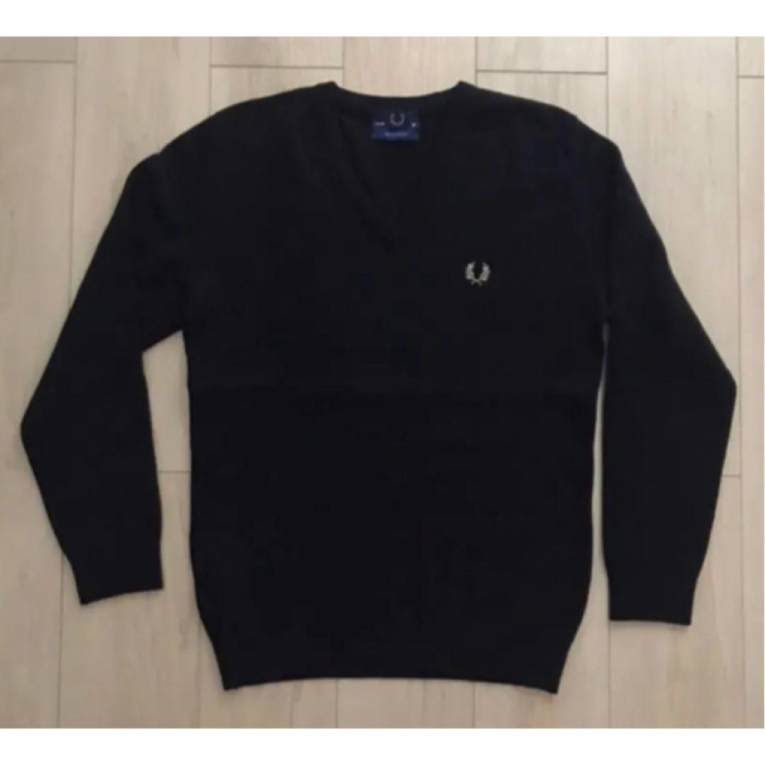 FRED PERRY(フレッドペリー)のFRED PERRY LAMBSWOOL V-NECK セーター メンズのトップス(ニット/セーター)の商品写真