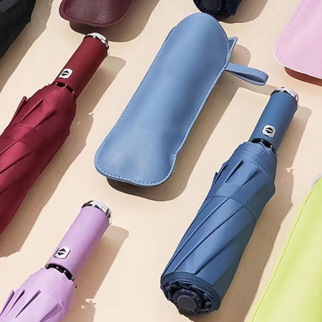 LEDライト付き折りたたみ傘 十本骨 耐強風 超撥水 ポーチ付き ブルー メンズのファッション小物(傘)の商品写真
