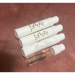 クリスチャンディオール(Christian Dior)の4本セット Dior CHANEL 香水　試供品(香水(女性用))