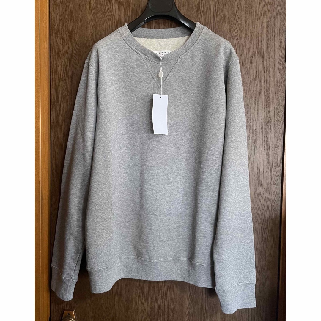 Maison Martin Margiela(マルタンマルジェラ)の52新品 メゾン マルジェラ クラシック スウェット シャツ グレー 22SS メンズのトップス(スウェット)の商品写真