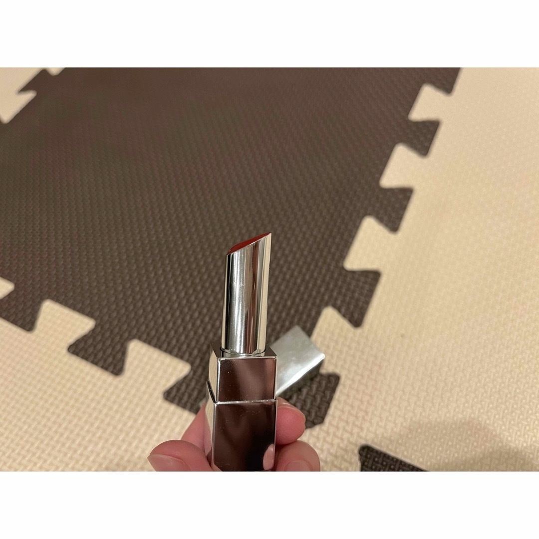 RMK(アールエムケー)のRMK リップスティック　コンフォートエアリーシャイン05 コスメ/美容のベースメイク/化粧品(口紅)の商品写真