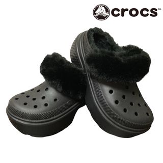 クロックス(crocs)の【新品】crocs クロックス　ストンプラインドクロッグ　厚底　ファー　ブーツ(サンダル)